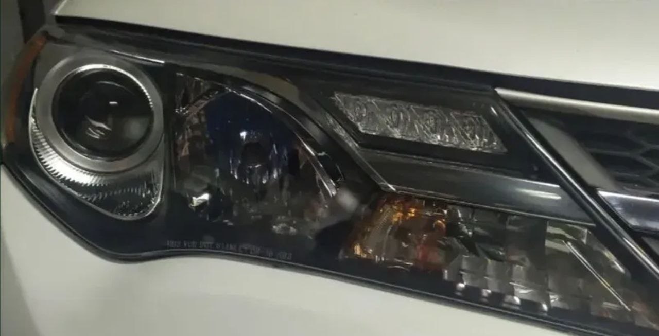 Regeneracja reflektora VW